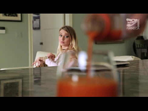 ❤️ Heet meisje met grote tieten en strak poesje krijgt lul van loser, maar heel hard Fuck video at porn nl.porno-filmy.ru ﹏